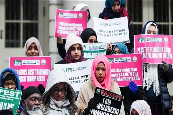 نیویورک.. مسلمات تطالبن بالتضامن ضد العنصریه والإسلاموفوبیا