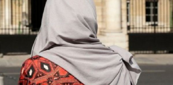 مسلمو ألمانیا: حظر الحجاب تحامل على الإسلام