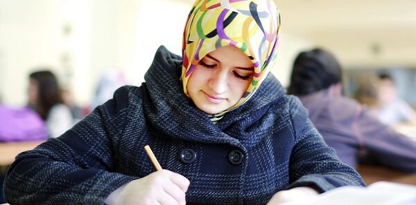 القضاء النمساوی یلغی قانون حظر الحجاب بالمدارس الابتدائیه