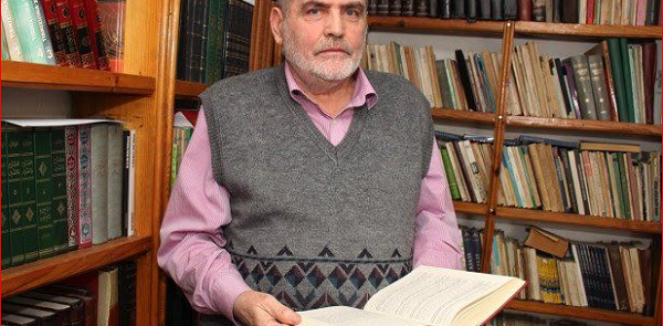 محمود أفندی أستاذاً علم الحدیث فی أکادیمیه العلوم الإسلامیه فی البوسنه