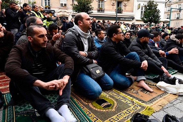 ثلاث هیئات إسلامیه ترفض “شرعه المبادئ” الفرنسیه