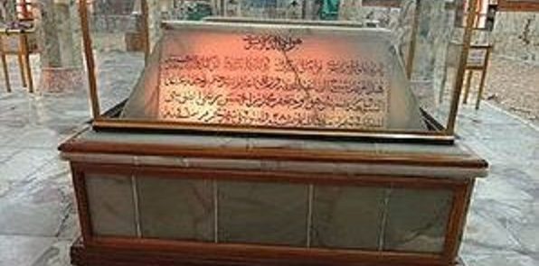 الشیخ الطوسی؛ أول مفسر شیعی لکامل القرآن