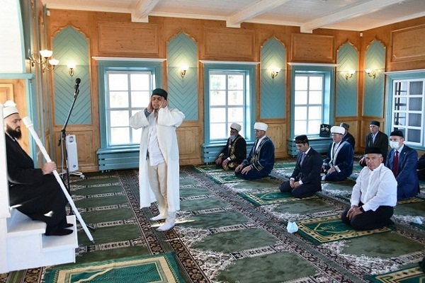 إعاده إفتتاح أقدم مسجد خشبی بجمهوریه تتارستان