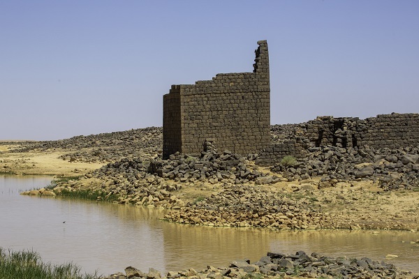 قصر “برقع”.. قلعه بصحراء الأردن تروی تاریخاً إسلامیاً