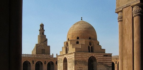 بالصور…مسجد “ابن طولون”، أحد المساجد الأثریّه الشهیره بالقاهره