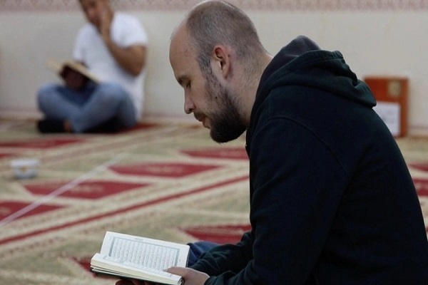 عرض وثائقی بعنوان “زوجی المسلم” على قناه HBO فی رومانیا